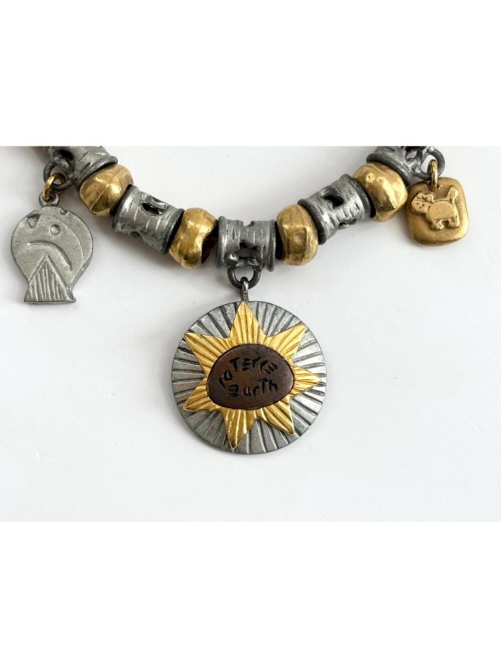 Liz Clairborne Gold & Silver Toned Beaded Terre Earth Medallion Pendant Bracelet - Picture 16 of 16
